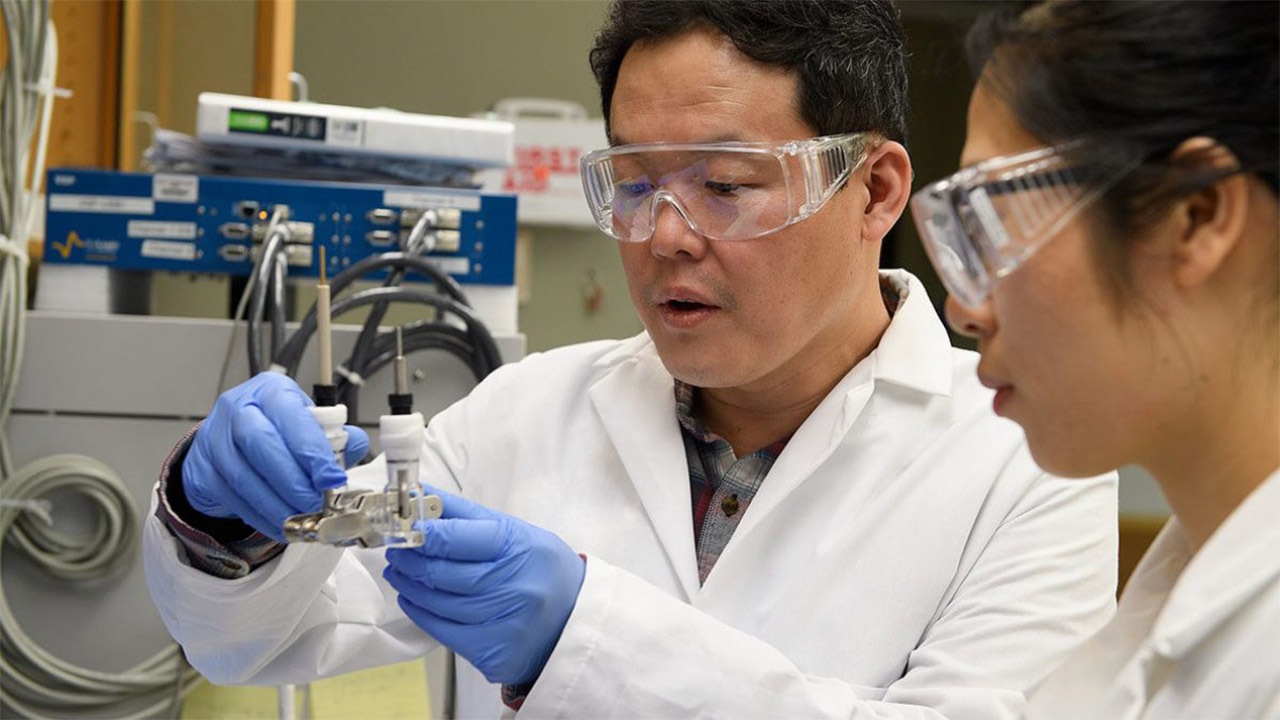 کربن‌ نانوحفره‌ای برای افزایش ایمنی باتری‌های لیتیمی