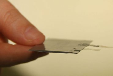 تولید باتری کاغذی با ترکیب سلولز و نانولوله‌های کربنی