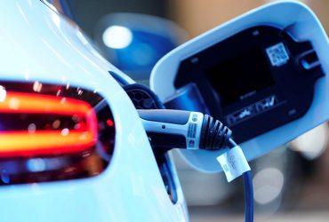 آیا باتری‌های سوپرشارژ نانویی مشکل صنعت خودروهای الکتریکی را حل می‌کنند؟