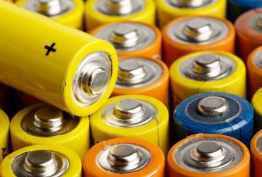داده‌های امیدوارکننده درباره باتری‌های یون‌ آلومینیوم تقویت‌شده با فناوری‌ نانو