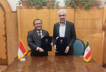 ایران و اندونزی برای آموزش و توسعه صنعتی در حوزه نانو تفاهم‌نامه امضا کردند