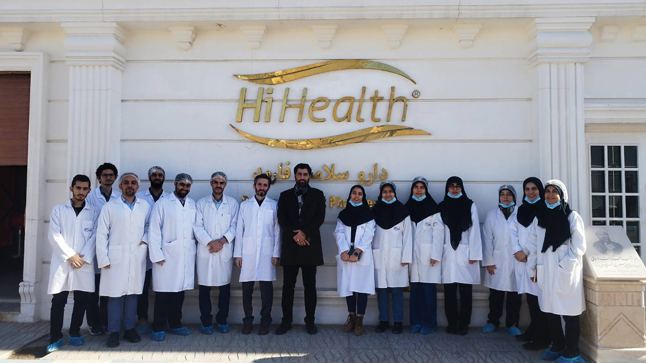 بازدید دانشجویان دانشگاه تربیت مدرس از شرکت داروسلامت فارمد