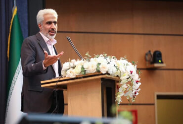 افتتاحیه و رقابت‌های علمی و بازدید پوسترها در روز اول سومین جشنواره نانوپزشکی