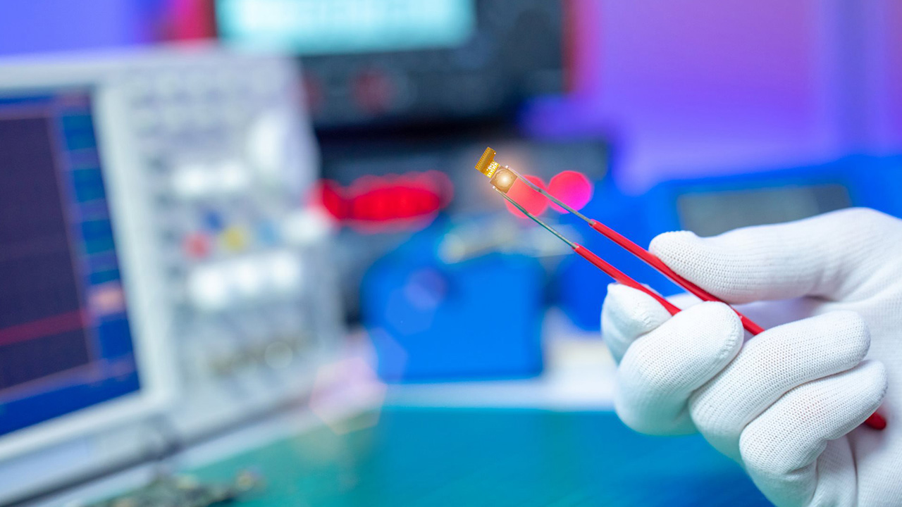 برگزاری نشست «حسگرهای هوشمند» در چهارمین سمپوزیوم بین‌المللی نانو–میکرو