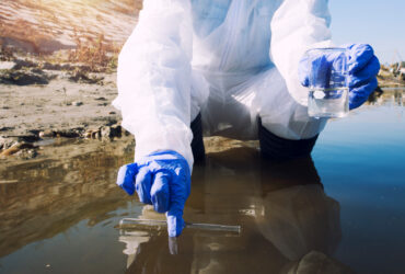 ساخت نانوسامانه فوتوالکتروکاتالیستی پیوسته برای حذف سموم گیاهی