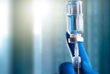 چگونه هوش مصنوعی می‌تواند توسعهٔ واکسن‌های RNA را سرعت دهد