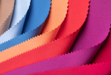 ارتقای ایمنی و دوام منسوجات خانگی و بیمارستانی با پارچه پنبه/پلی‌استر نانویی