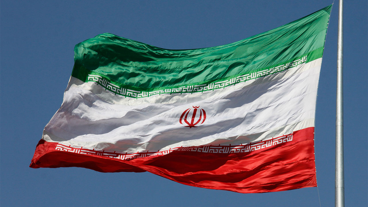 «ایران ماند»: حماسه‌سرایی یک دانشجوی مدال‌آور در دفاع از وطن؛ از تاریخ تا نبرد امروز